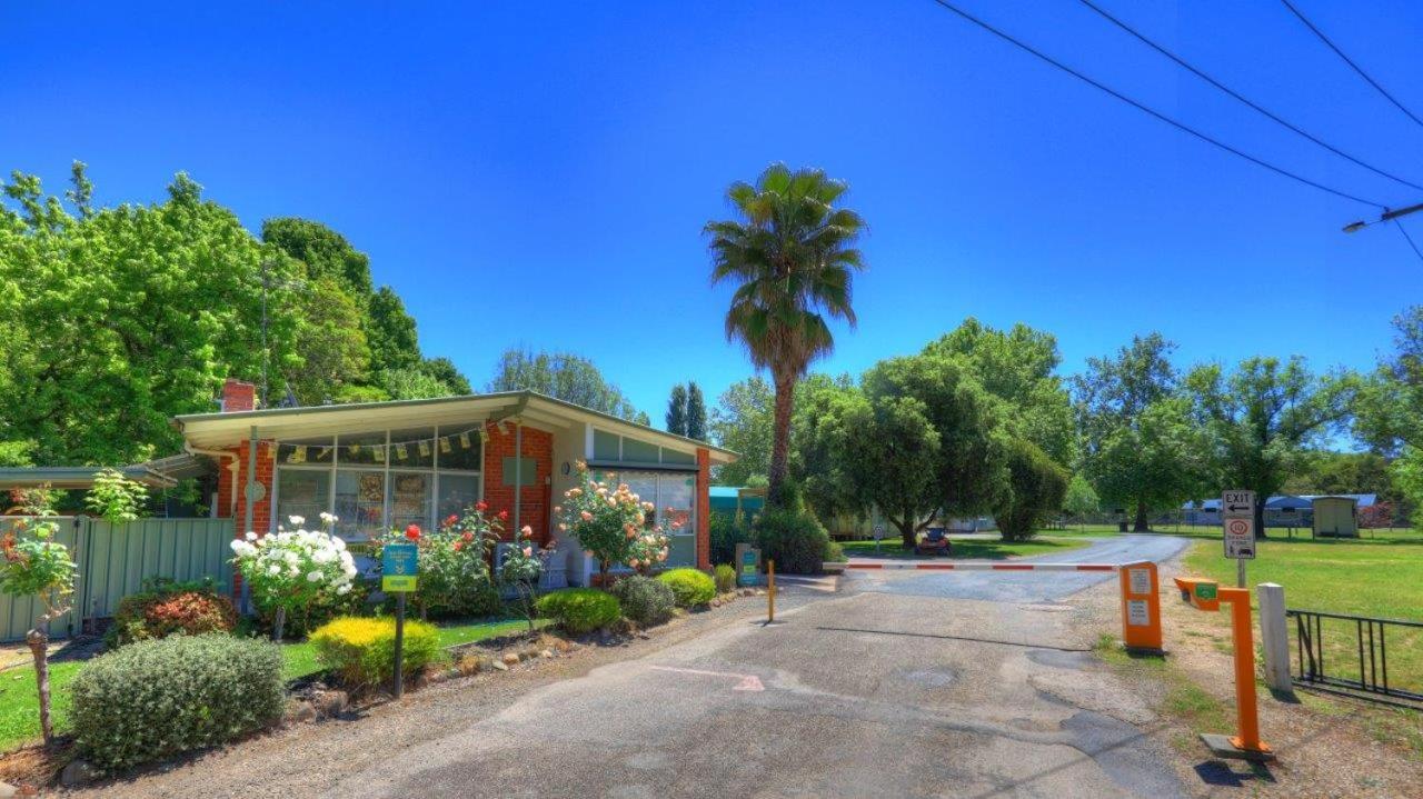 Myrtleford Holiday Park 외부 사진